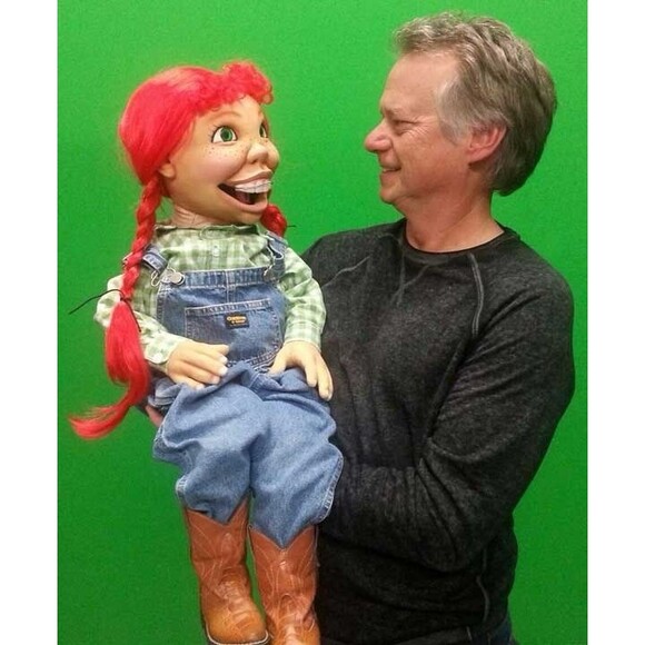 Axtell Expressions Silly Sue Red Head Braces Professional Puppet Ventriloquist - Picture 16 of 16